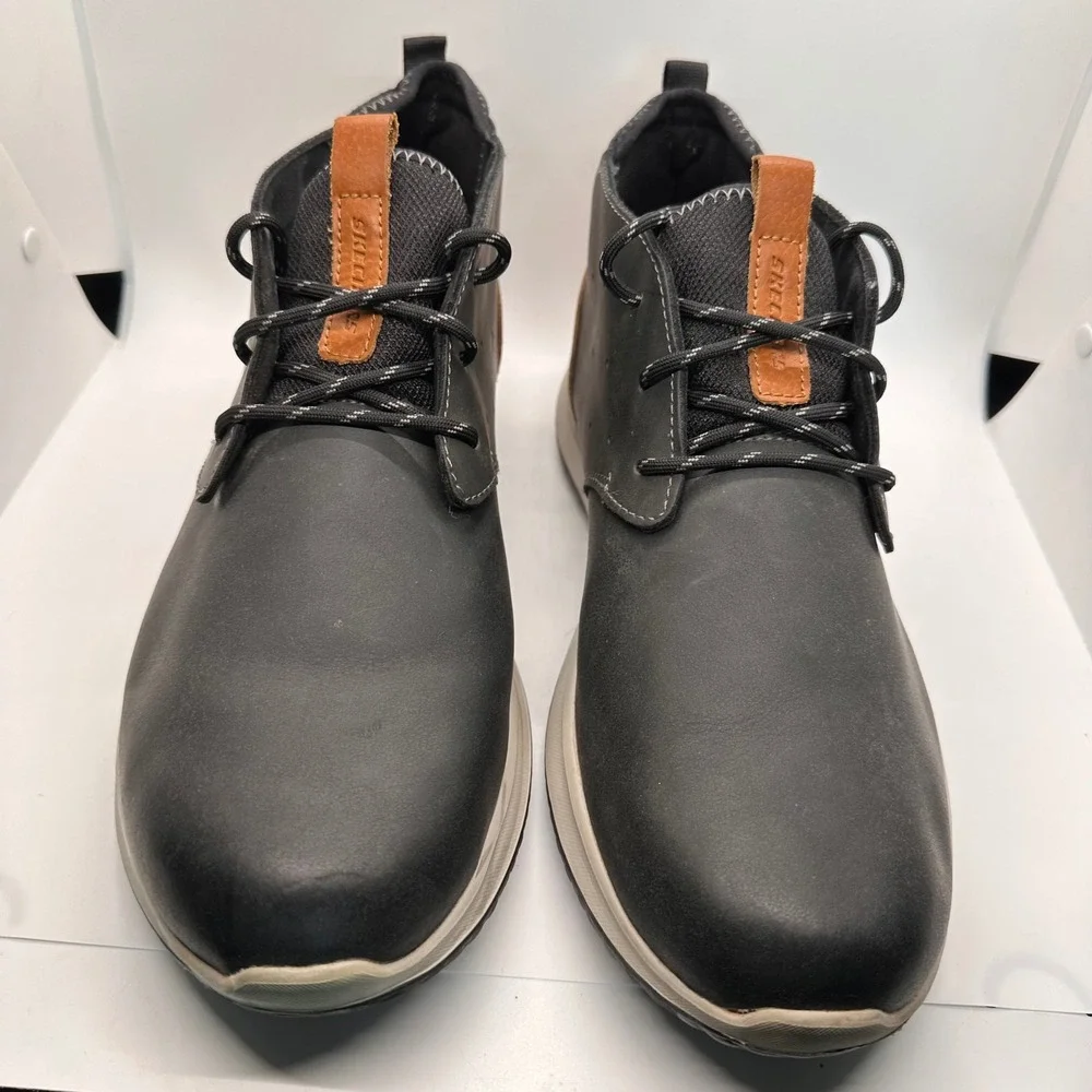 Skechers Men's Relaxed Fit Respected Loleto Chukka Boot Black Leather Size 12